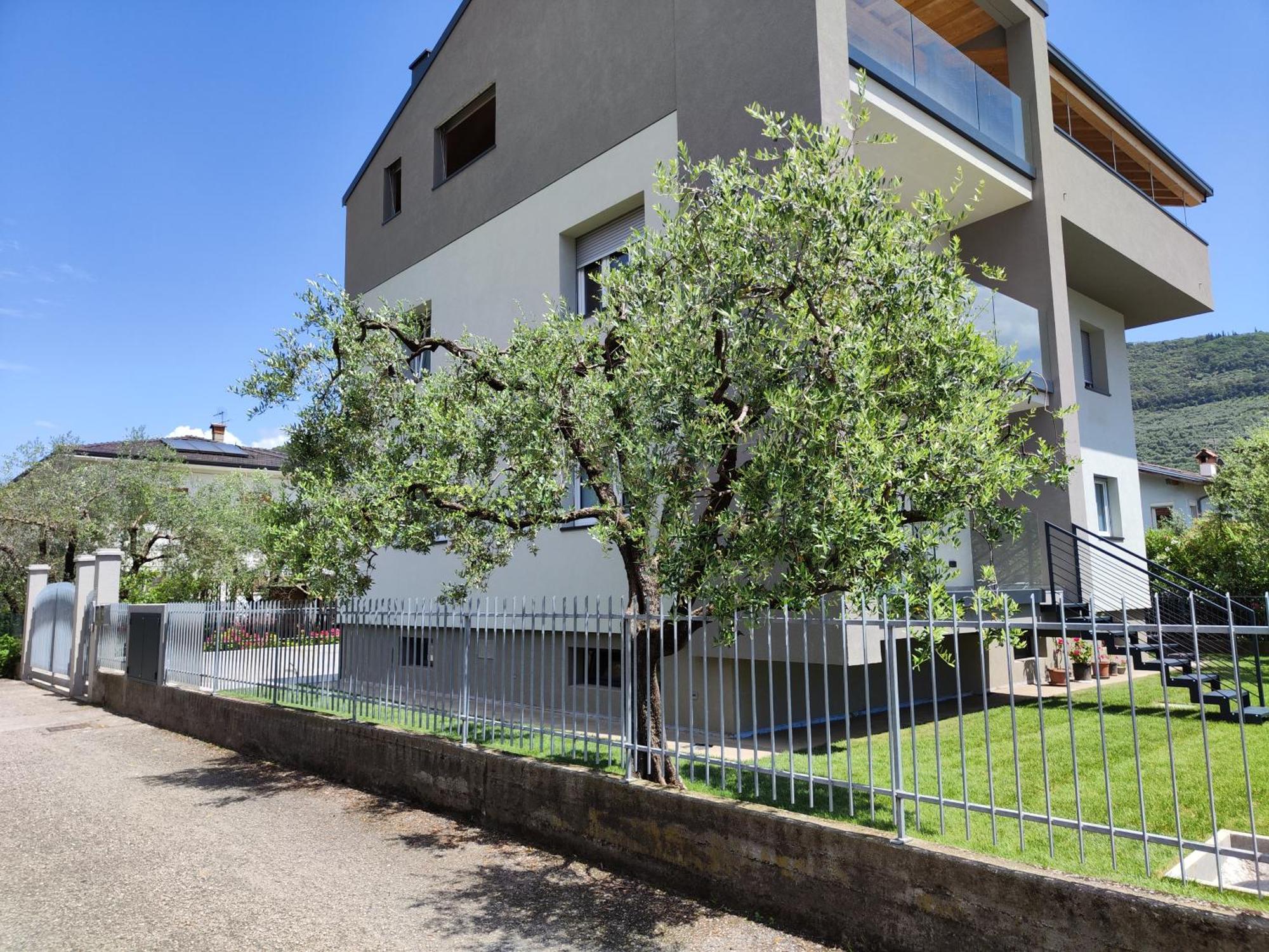 Oasi Degli Ulivi Apartment Рива дел Гарда Екстериор снимка